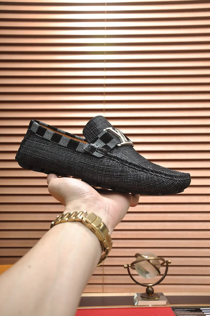Men's men's shoes 💰420💶 [LV Doudou shoes] (water-dyed cowhide lining) new model is on the market, available on the official website. The new Doudou shoes are processed into single-color materials, and the uppers are made of imported horsehide leather. The body of the shoe is fully hemmed with mark thread, and is lined with imported original cowhide leather. The elegant shoe shape is super suitable for all-matching, and the size is 38-44.